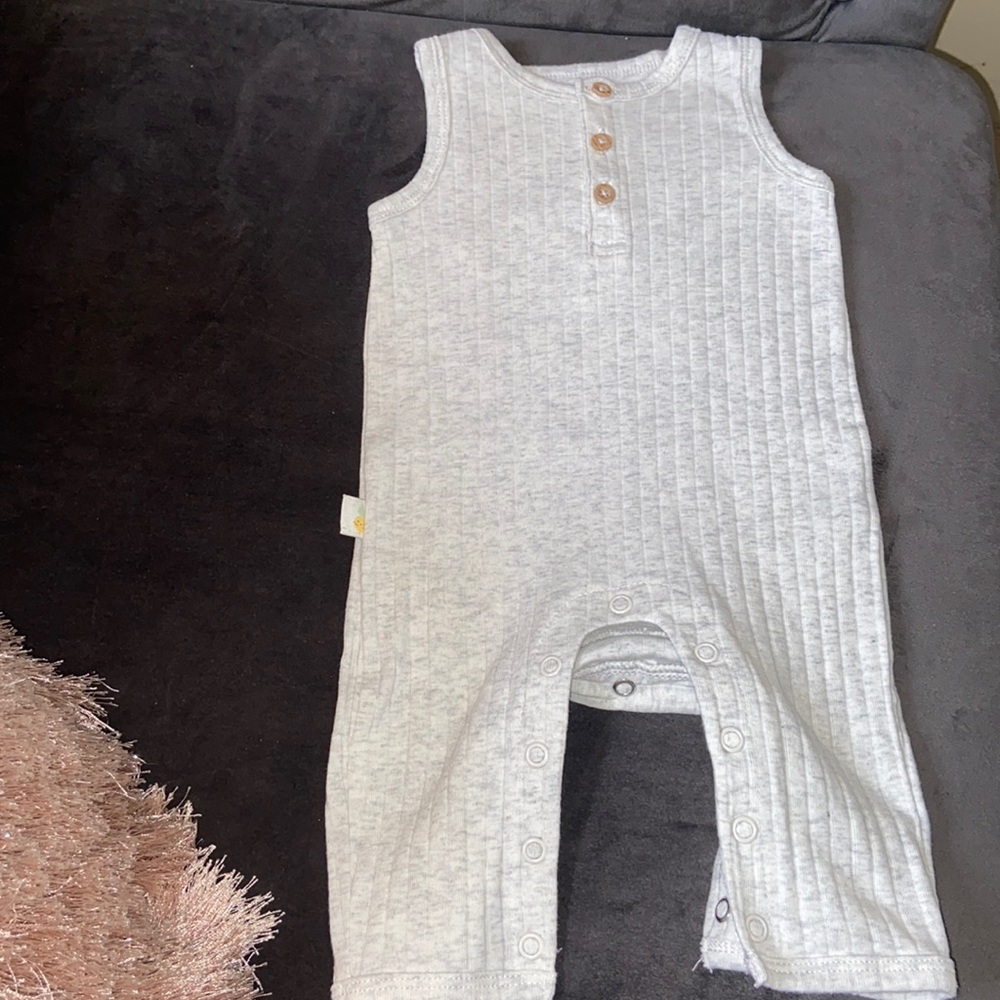 Unisex Bodysuit size 3 months